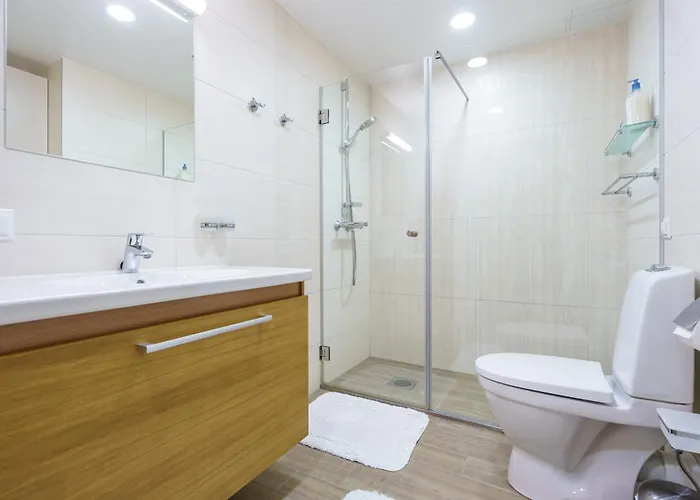 1-bedroom With Free Parking *